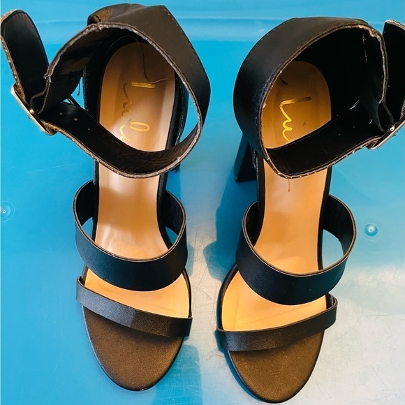 LULU’S Black Ankle Strap Open Toe Sandal Heels Size 7 - Picture 3 of 9